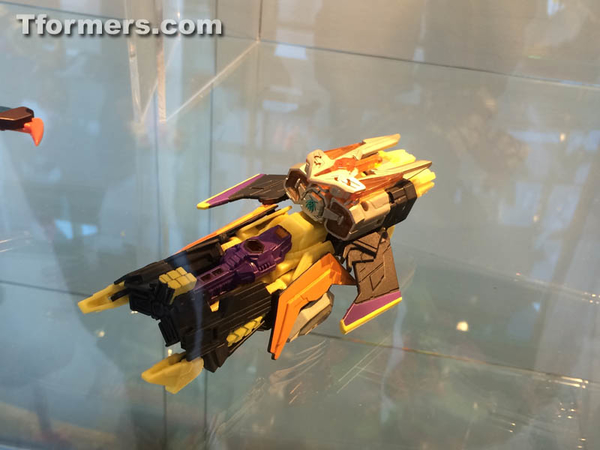 BotCon 2014 Exclusives Previes Alpha Trion More  (60 of 93)